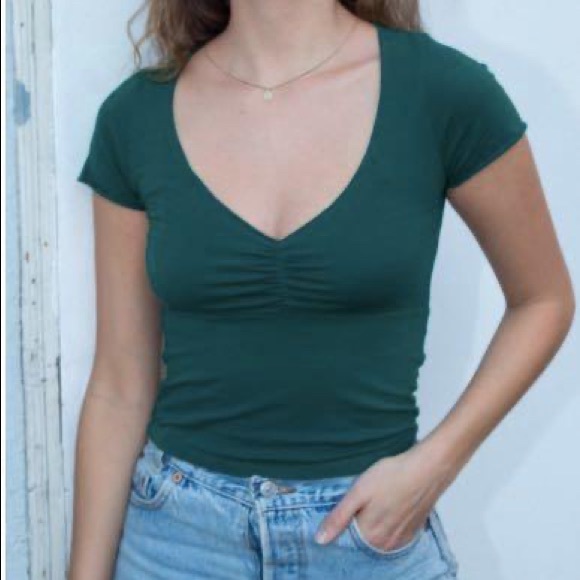Brandy Melville Gina top - Picture 2 of 2